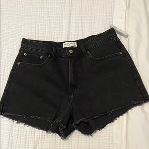 Abercrombie & Fitch Black High-Rise Mom Shorts